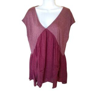 OVERSZISED Ultra Soft Red Top Size Medium ---